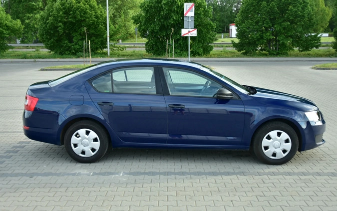 Skoda Octavia cena 27000 przebieg: 286000, rok produkcji 2013 z Opole małe 29